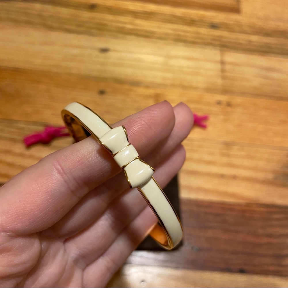 Kate Spade bangle bracelet - Picture 2 of 7